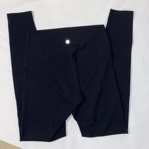 Women’s LuluLemon full length leggings size 6 black